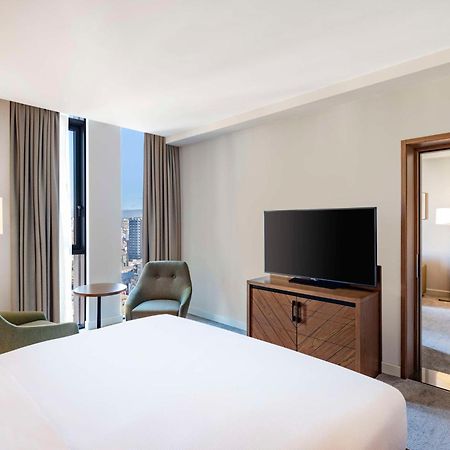 Hilton Garden Inn Tbilisi Chavchavadze Экстерьер фото