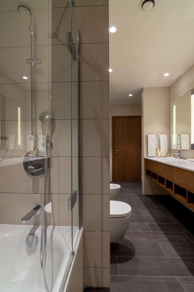 Hilton Garden Inn Tbilisi Chavchavadze Экстерьер фото