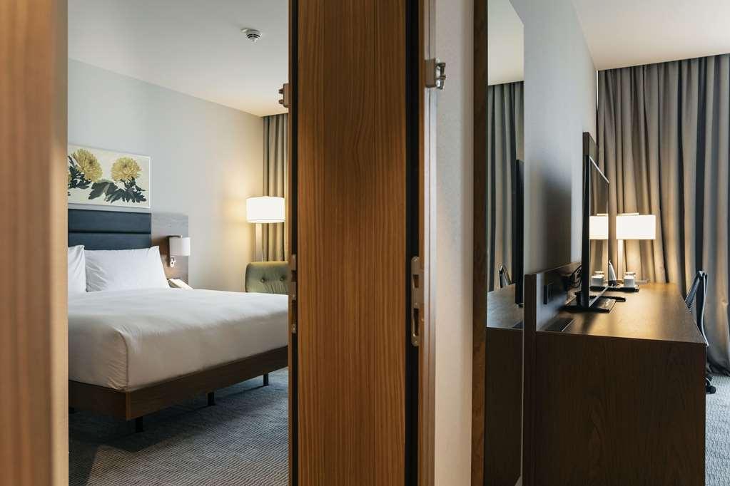 Hilton Garden Inn Tbilisi Chavchavadze Номер фото