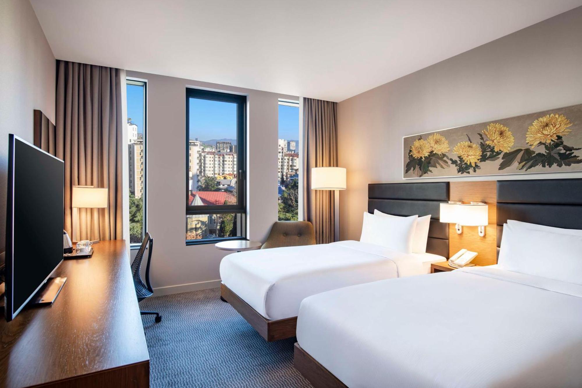 Hilton Garden Inn Tbilisi Chavchavadze Экстерьер фото