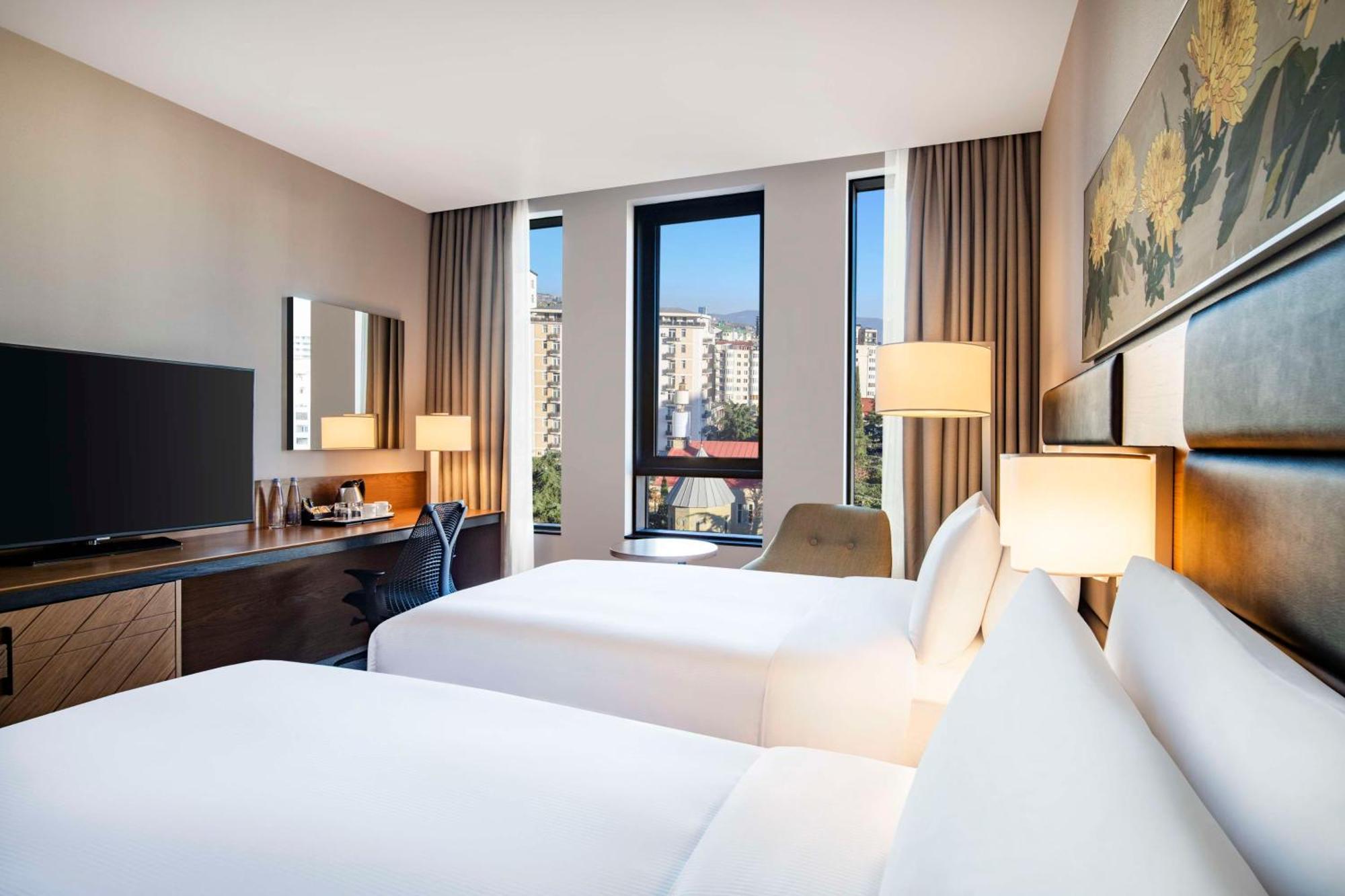 Hilton Garden Inn Tbilisi Chavchavadze Экстерьер фото